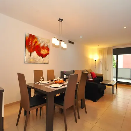 Mikki リョレート・デ・マル